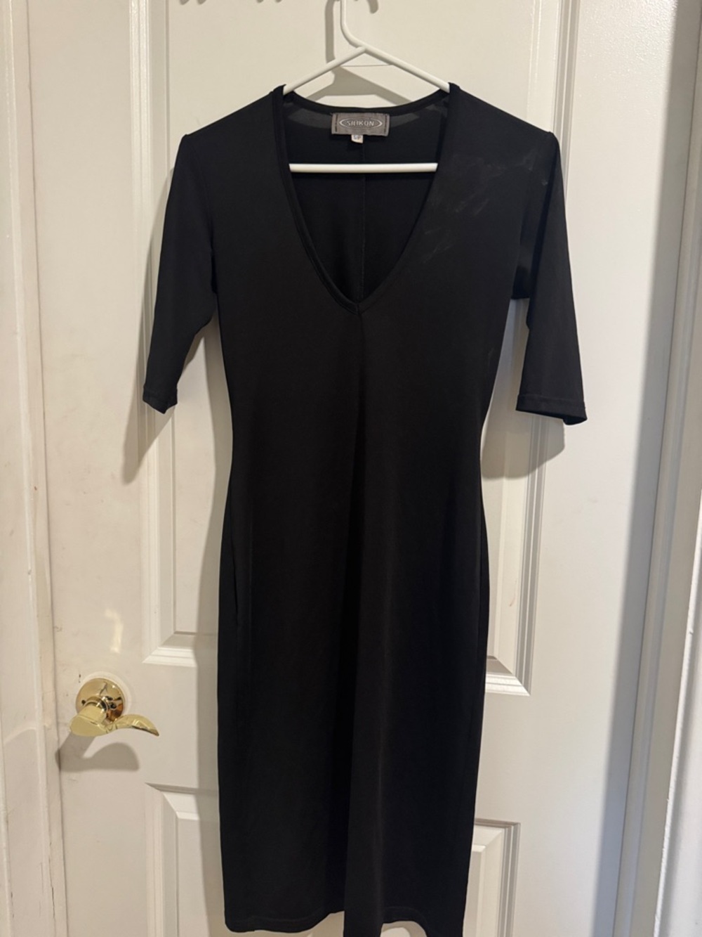 Chaser Black V-Neck Elbow-Sleeve Midi Dress